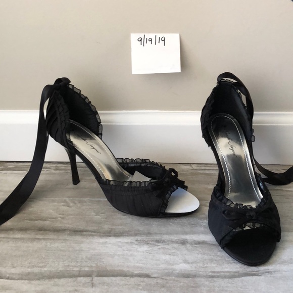 ✳️PRICE DROP: Sarah-Jayne Lace-up punks (NWT) - Picture 5 of 8